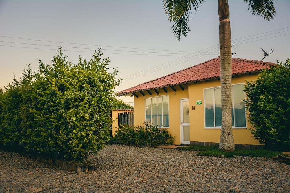 Hotel Paloverde Villas Campestres Apiay Eksteriør billede